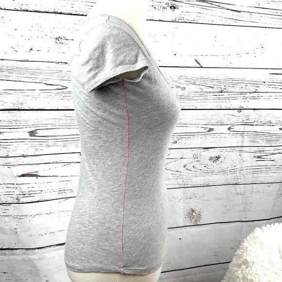 American Eagle Outfitters Gray T-shirt - Picture 2 of 3